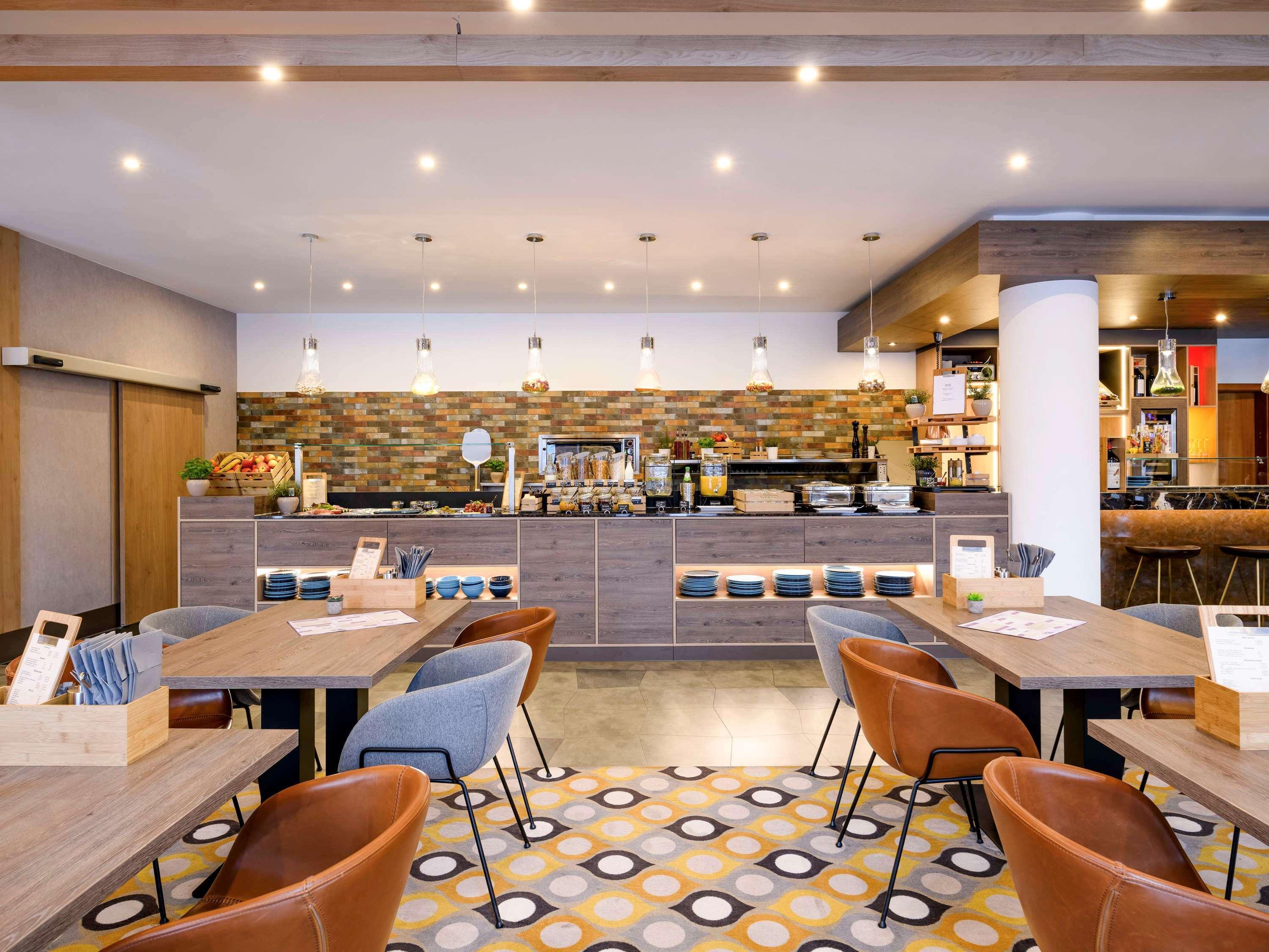 Mercure Hotel Stuttgart Герлинген Екстериор снимка