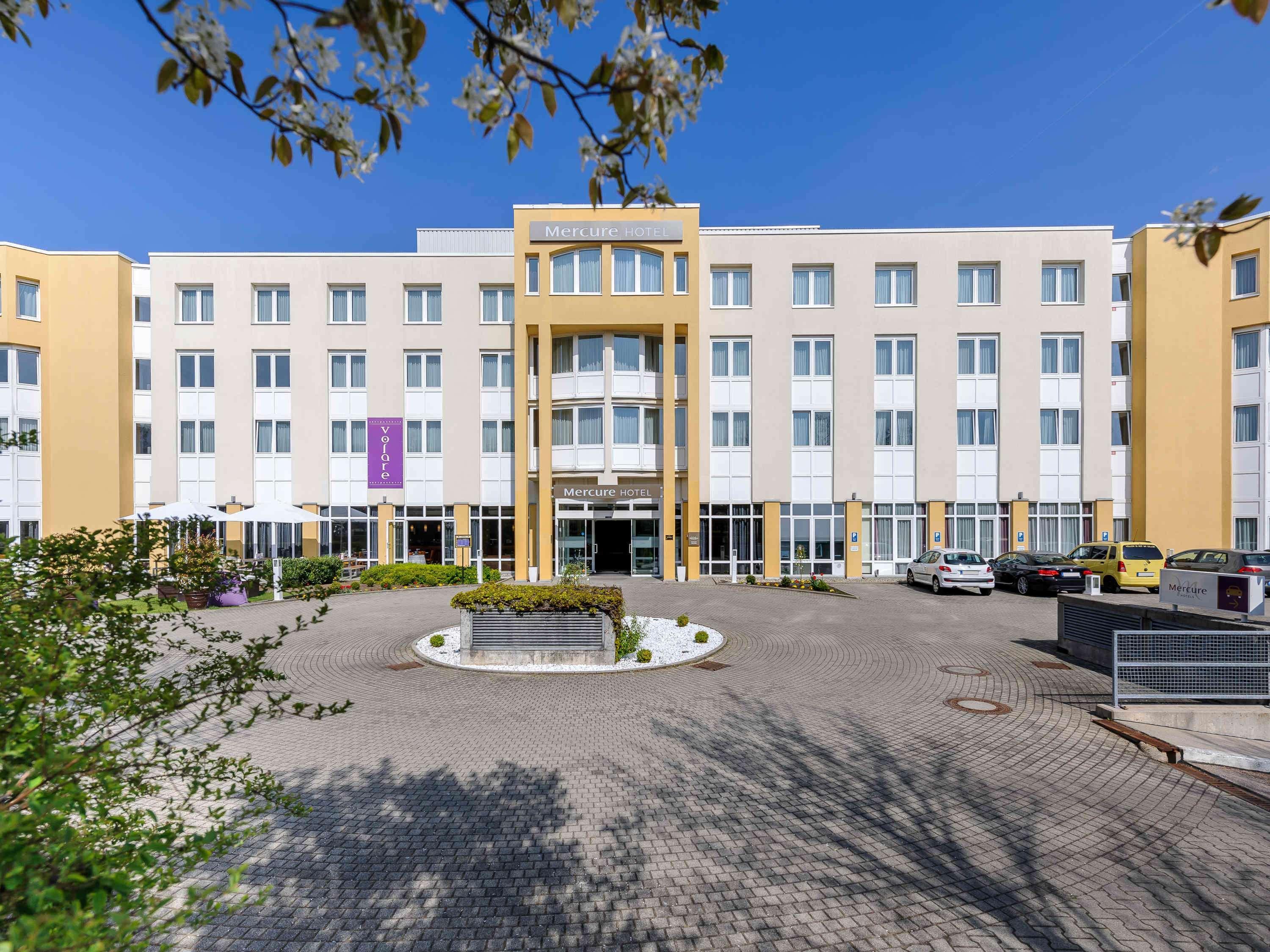 Mercure Hotel Stuttgart Герлинген Екстериор снимка
