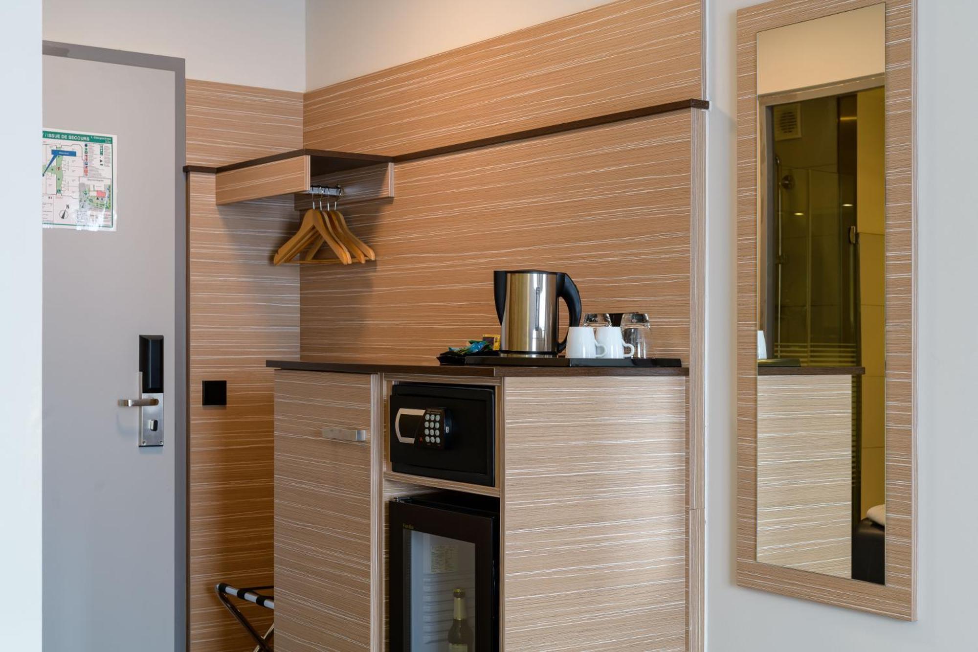 Mercure Hotel Stuttgart Герлинген Екстериор снимка