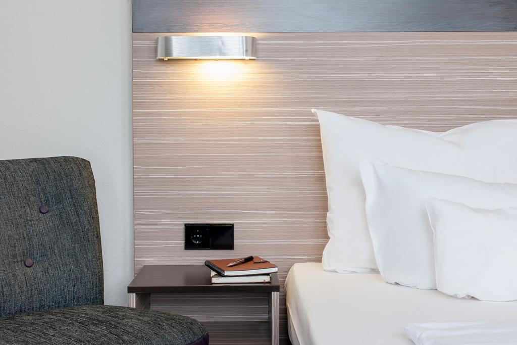 Mercure Hotel Stuttgart Герлинген Екстериор снимка