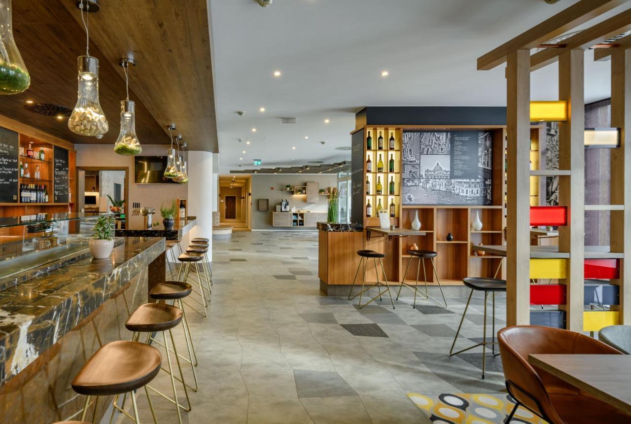 Mercure Hotel Stuttgart Герлинген Екстериор снимка